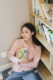 乳头今晚被老公挤出乳液后来有血